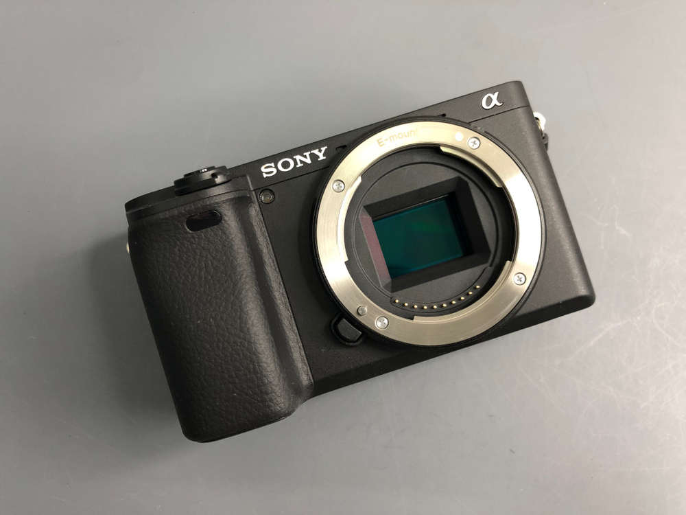 Sony A6400 kit 16-50mm (160 кадров)