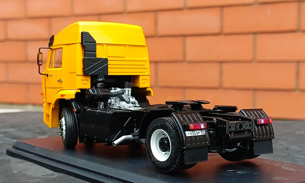 Краска лаковая HobbyLink RAL-1033 Dahlia Yellow HP-8506