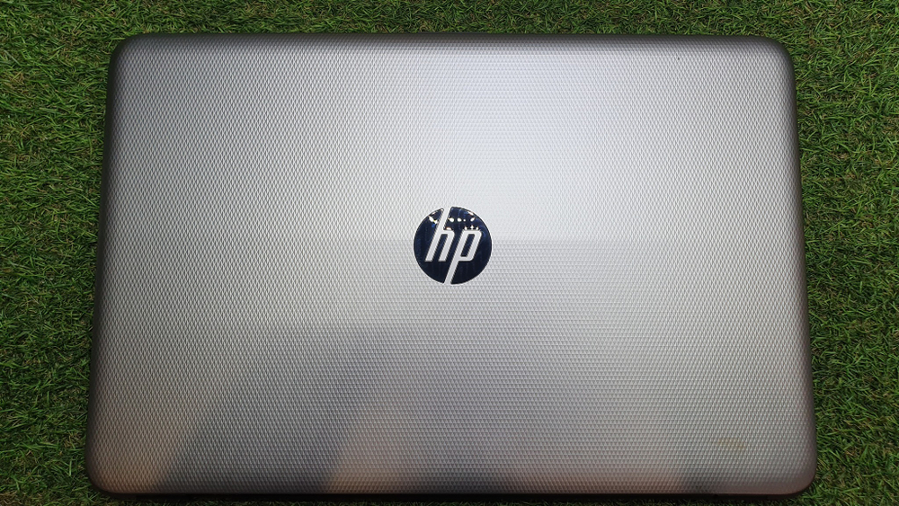 Ноутбук HP i3/4Gb
