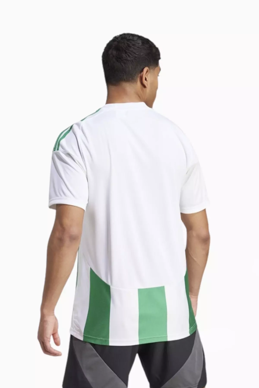 Футболка adidas Striped 24