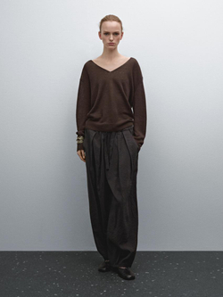 Massimo Dutti Свитер из 100% льна с V-образным вырезом, шоколадный