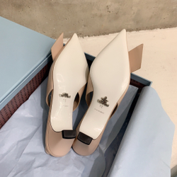 Prada Pumps