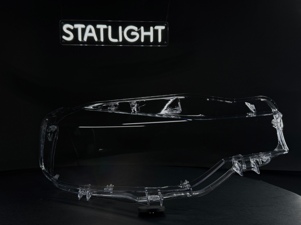 Правое стекло фары BMW F35 F30 2016-2018