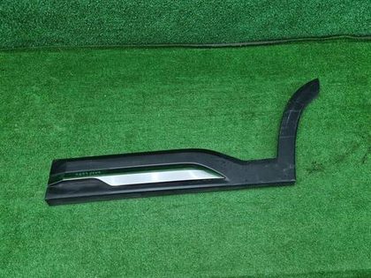 Накладка двери задняя левая Geely Okavango (23-нв)