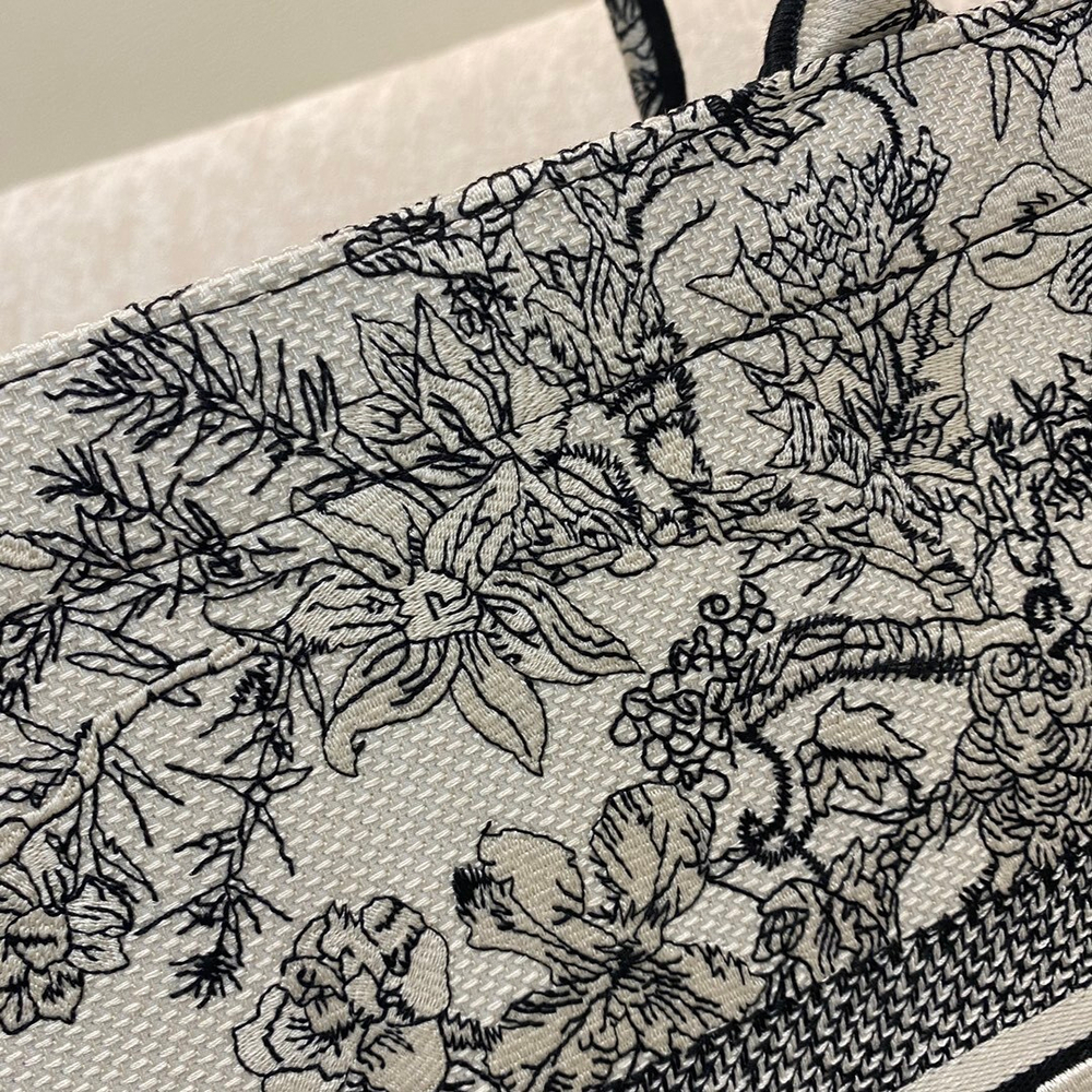 Christian Dior Book Tote 42 cm
