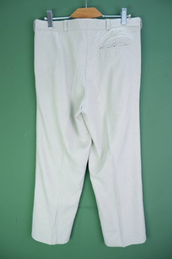 Брюки в классическом дизайне, визуально на 52 размер