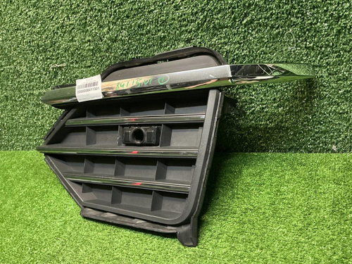 Решетка перед. бампера VW Touareg 3 (18-23) R-line