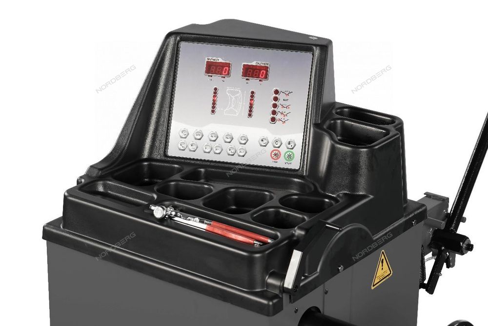 NORDBERG (4524CG) Станок балансировочный с ручным вводом параметров, серый