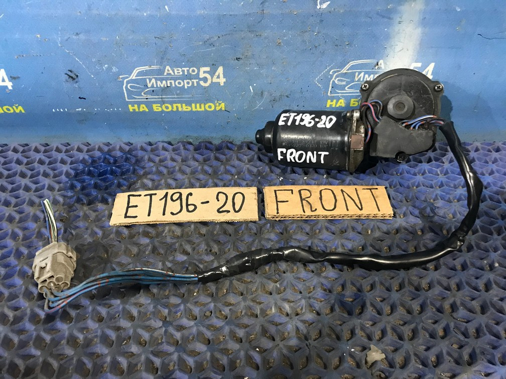 Моторчик переднего дворника TOYOTA CALDINA 1996