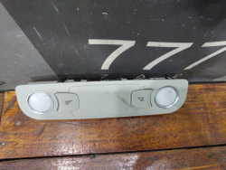 Плафон салонный задний Audi Q7 (4L) 06-15 Б/У Оригинал 4L0947111B