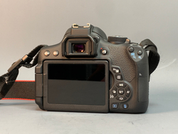 Canon EOS 750D 3.100 кадров