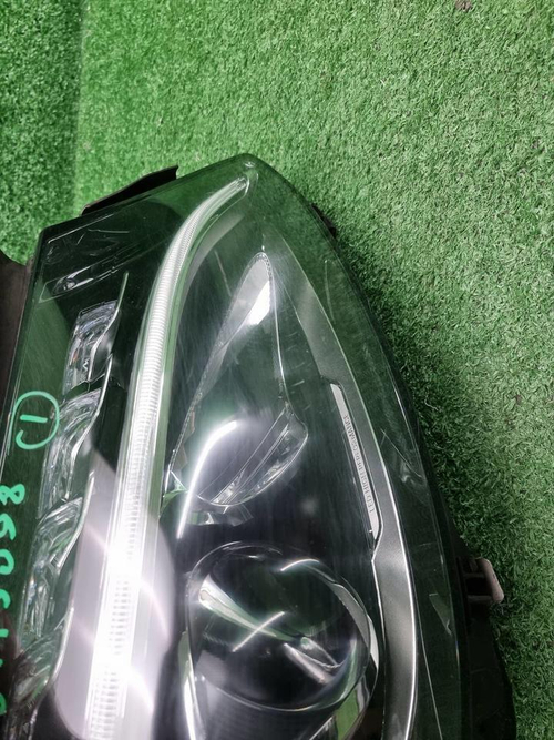 Фара правая Mercedes C w205 (2014-2018) LED