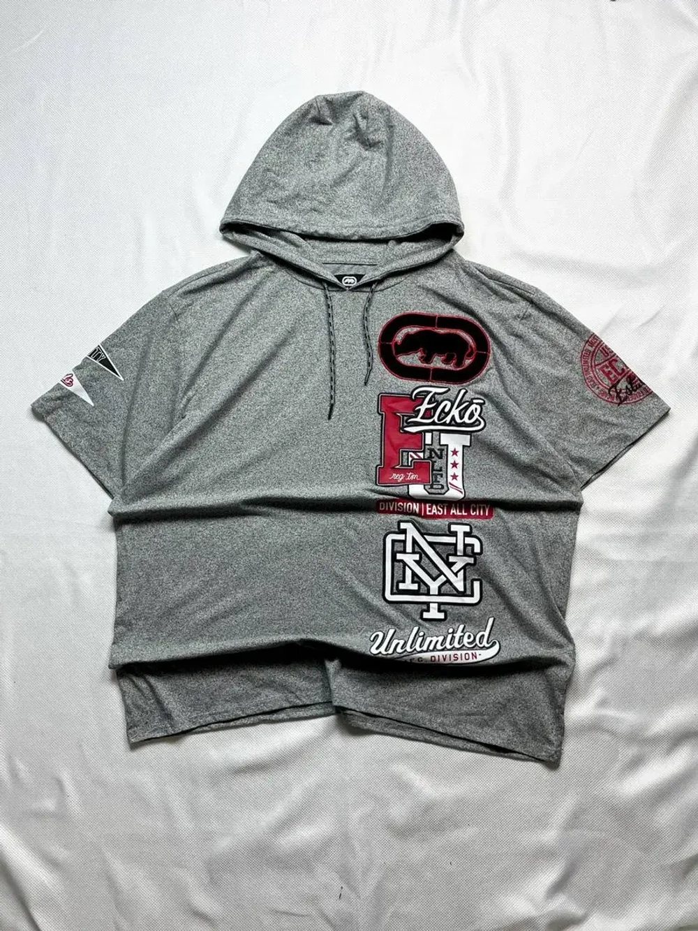 Футболка с капюшоном от Savitar G-Unit Tribal Emerica Fubu