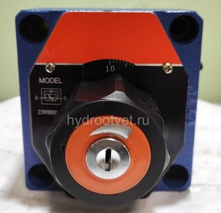 2FRM10-2X/25LB - Регулятор расхода Ду10 для монтажа на плиту, номинальный расход 25 л/мин, регулировка компенсатора - В = есть