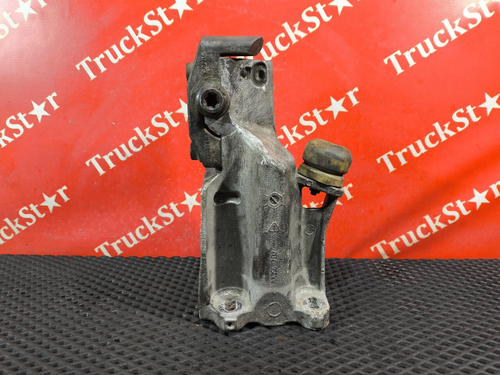 Кронштейн торсиона кабины правый