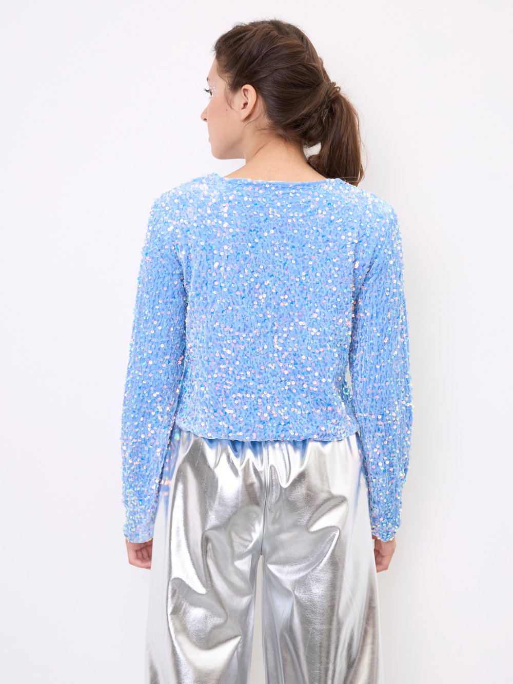 Костюм брючный праздничный с пайетками для девочки голубой