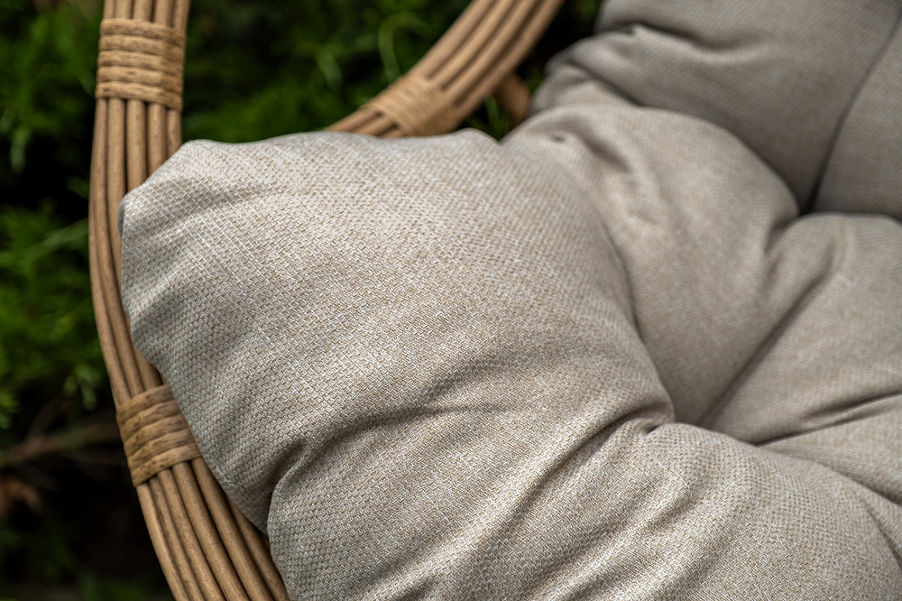 "Венеция" подвесное кресло-кокон из искусственного ротанга, цвет соломенный с бежевой подушкой