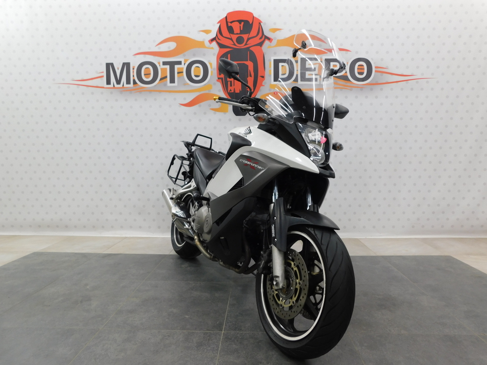 Honda VFR800X , 2011