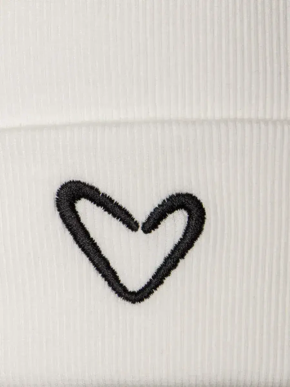 Шапка для девочки на осень