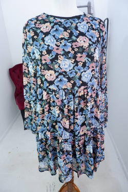 Платье Zolla прекрасное и с ноткой наивности,маркировка М, визуально на 46 размер