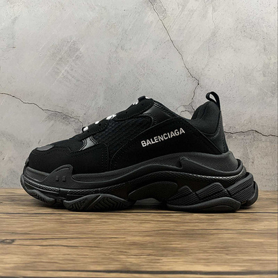 Balenciaga Triple S Black (2019)