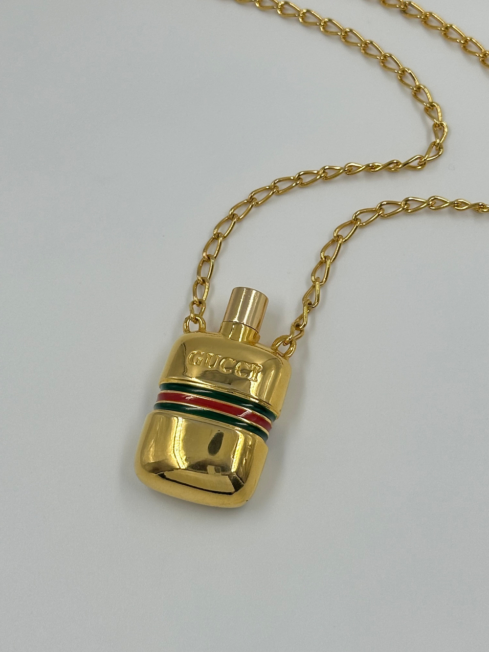 Кулон-флакон Gucci