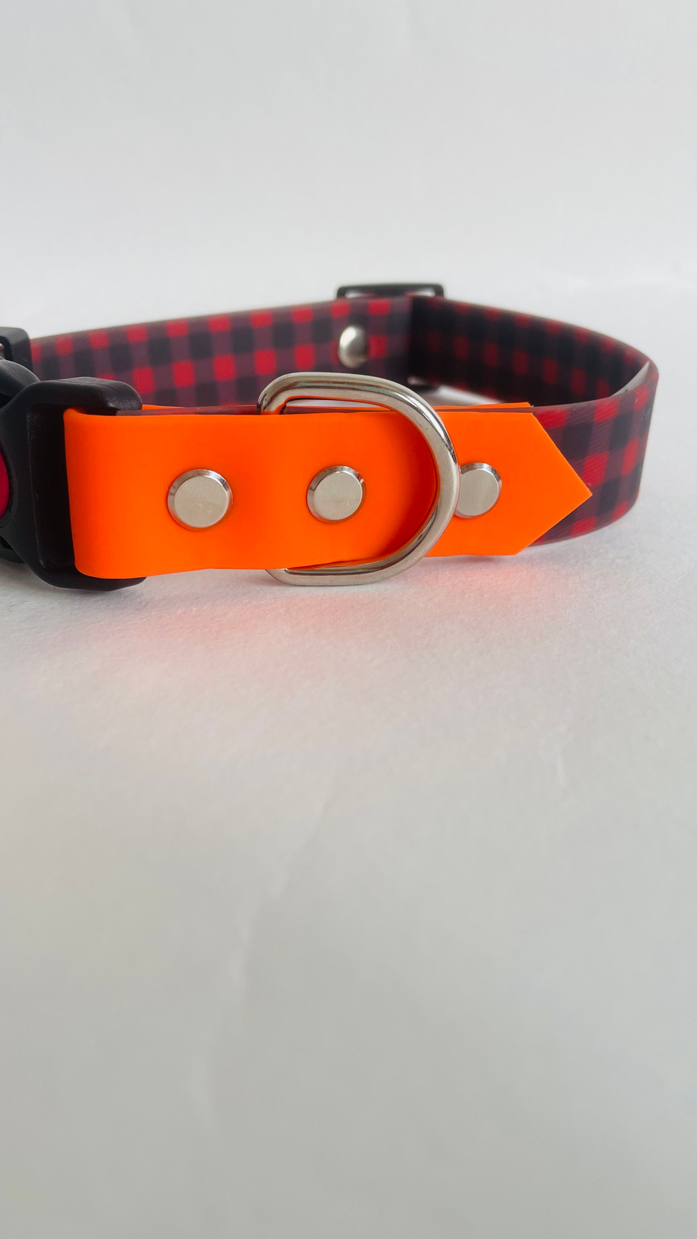 Ошейник для собак из биотана , 25 мм , 35-55 см . Клетка и салатовый