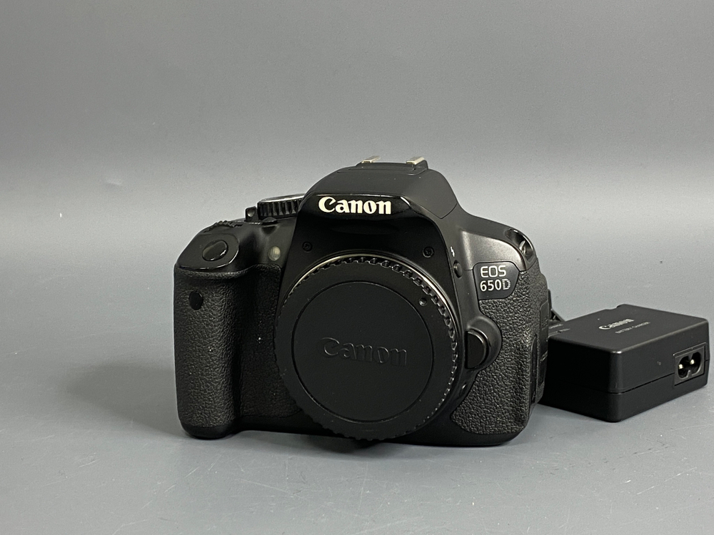 Canon 650D Не работает датчик положения экрана