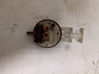 20 Прессостат для стиральной машины Indesit б/у