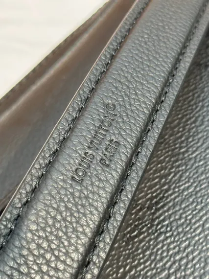 Сумка Louis Vuitton Nil Messenger