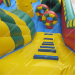 Большой надувной батут-горка "Корабль флибустьеров" 12*8*6 м