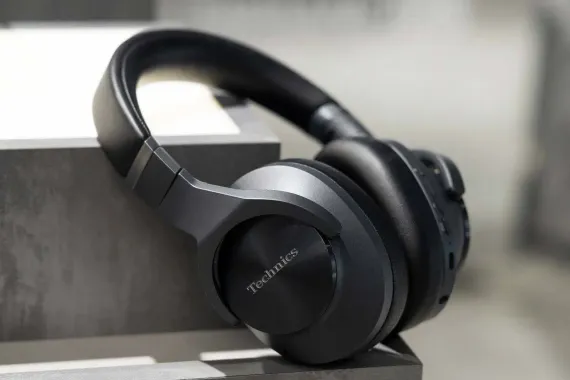 Technics EAH-A800 Black