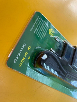 Сетевое зарядное устройство  1USB Borofone BA68A, Glacier, с кабелем микро USB, 5V/2.1A черное