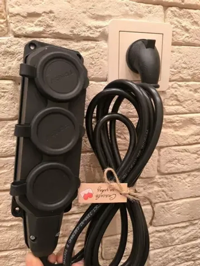 длинитель IP 44 влагозащищенный .с Угловой вилкой каучук 3 розетки 3 метра с заземлением 3на1,5 ПВС Гост