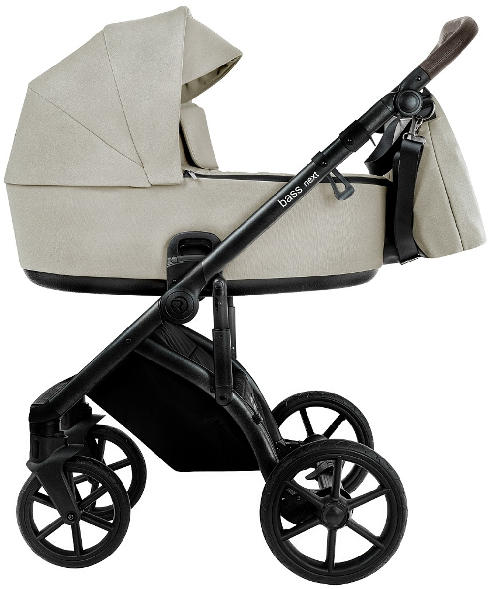 Детская коляска Roan Bass Next 2.0 3 в 1 с автокреслом Pituso Baesa Pro Black,Beige Canopy BSN/45/2 Marzipan/Black/руч.Cappuccino(2 места)