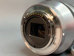 Sony E 18-200mm 3.5-6.3 OSS внутри грибок