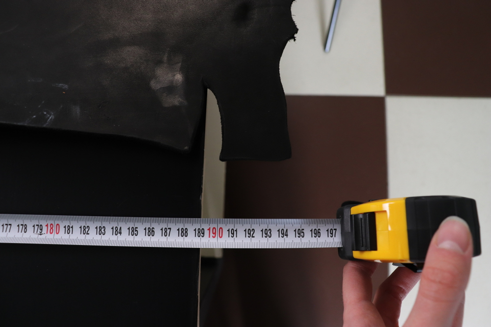 4,1-4,5 полукожа черная 164 дм² (КЛ)