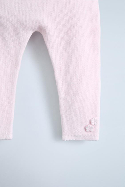 ZARA ТРИКОТАЖНЫЕ БРЮКИ С ЦВЕТОЧНЫМ ПРИНТОМ, ЦВЕТ РОЗОВОГО ДЕРЕВА