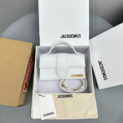 Jacquemus Le Bambino 17 cm