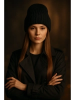 Шапка осенняя вязаная бини для прогулок и спорта