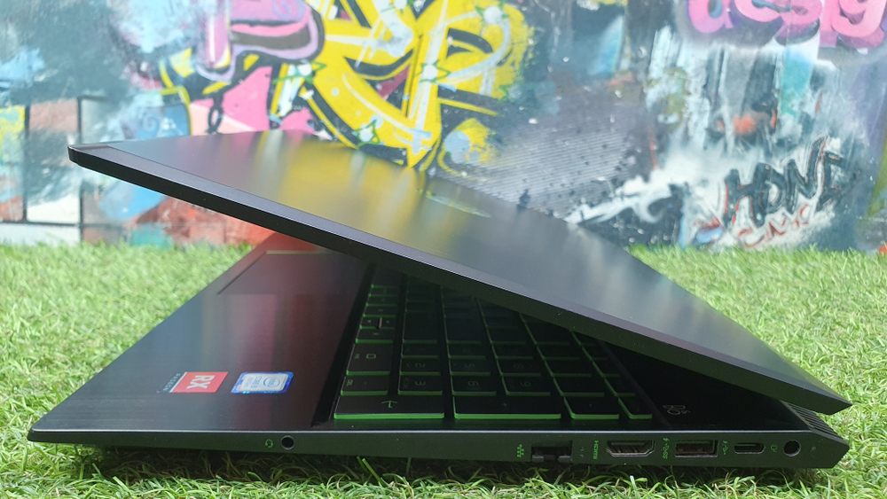 Игровой HP i5-8/12 Gb/RX 560 2 Gb/FHD/Pavilion 15-cx0081ur 5EQ55EA/Windows 10