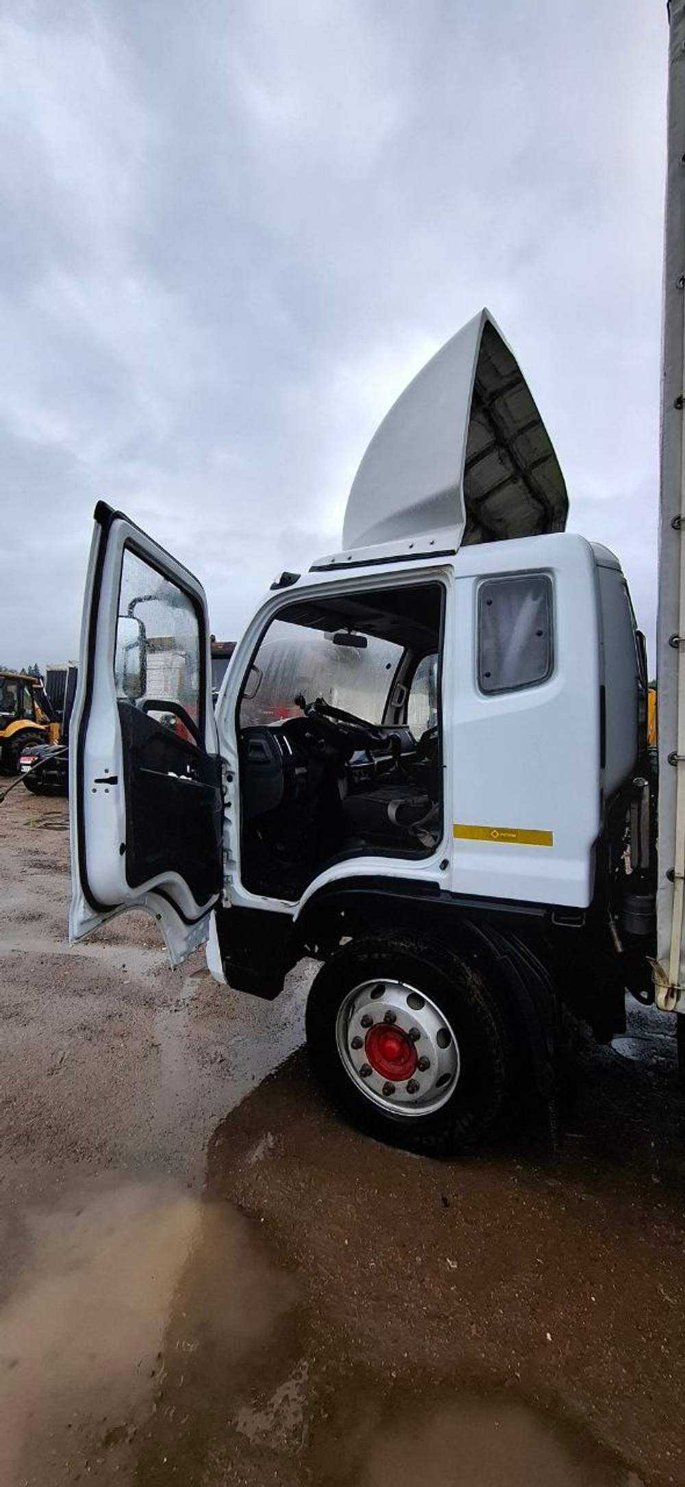 РусТрак 5389* на шасси Dongfeng C120 Бортовой (Евроборт) 5389C2-03 (Бортовой, Дизельный, 3,8 л, 166