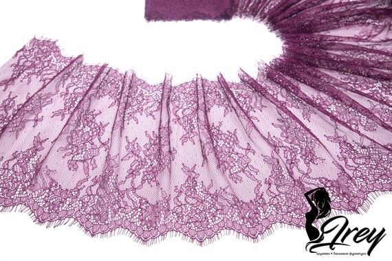01-11 Кружево шантильи 23 см, слива 076