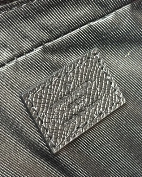 Портфель Louis Vuitton Voyage PM кожа Taiga