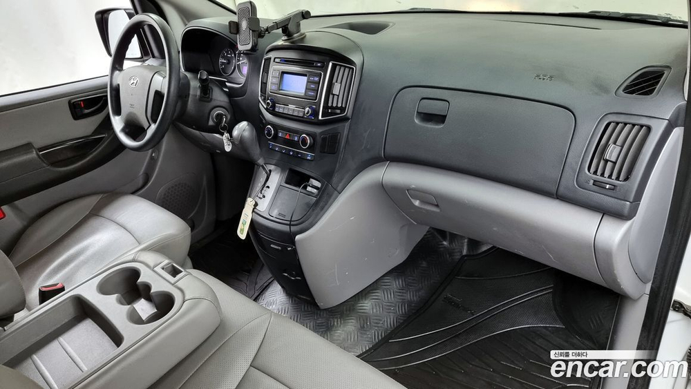 Hyundai The New Grand Starex Van 3-х местный (03.2021)