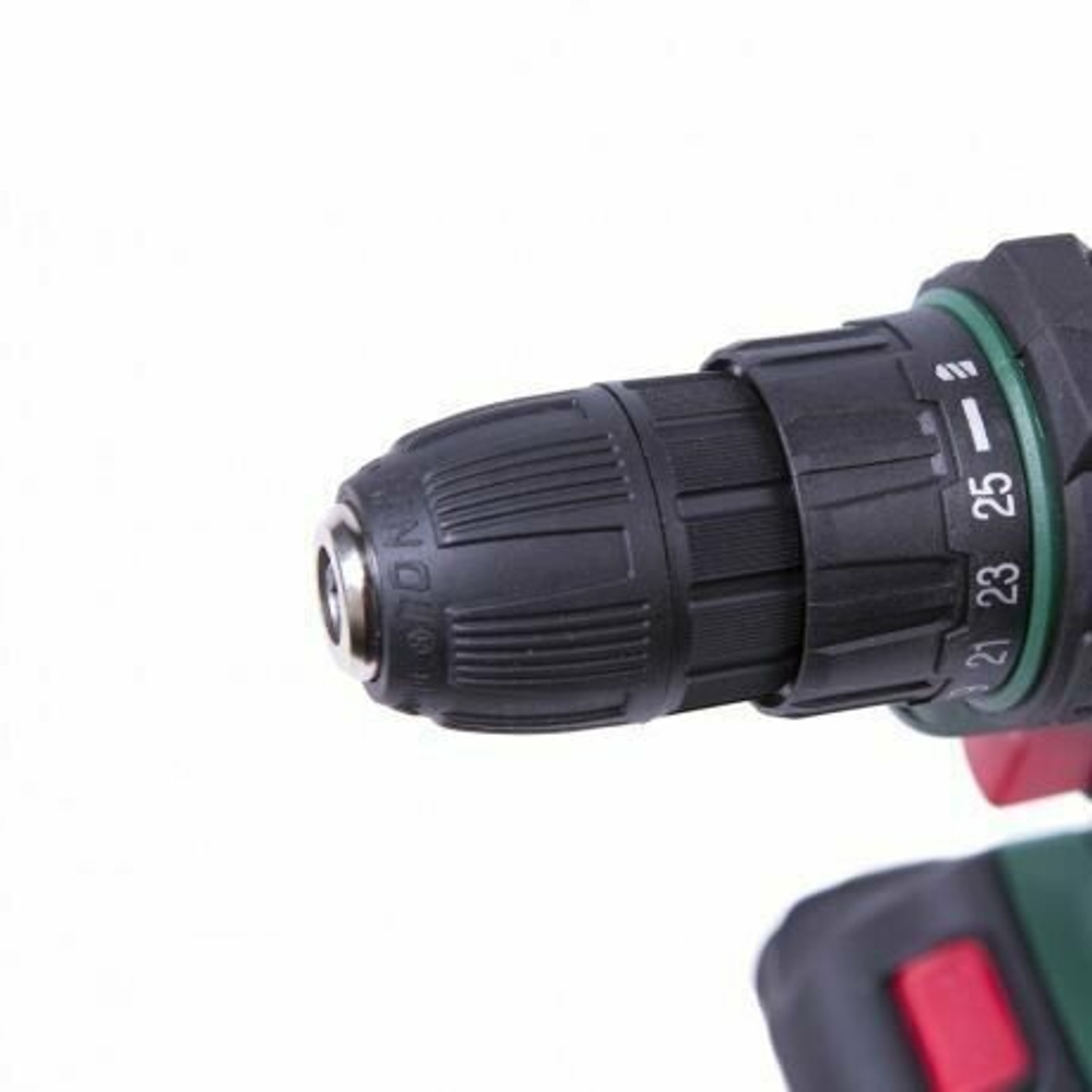 Акк. дрель-шуруповёрт FAVOURITE DC 1802 PROMO 18В, 2Ач, 30Нм Li-ion (101101802)