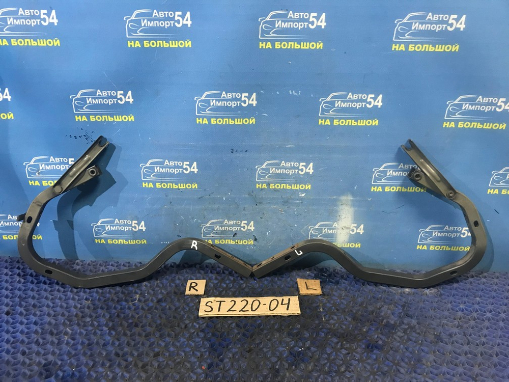 Петля багажника TOYOTA AVENSIS 2001