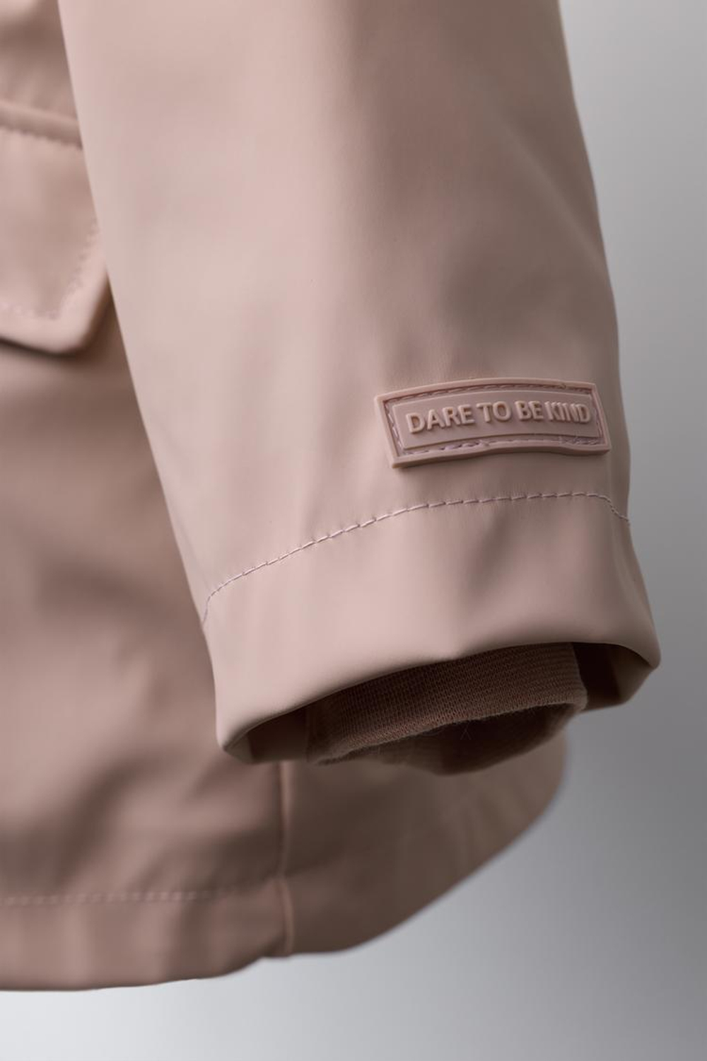 ZARA ПРОРЕЗИНЕННАЯ КУРТКА WATER REPELLENT, РОЗОВЫЙ