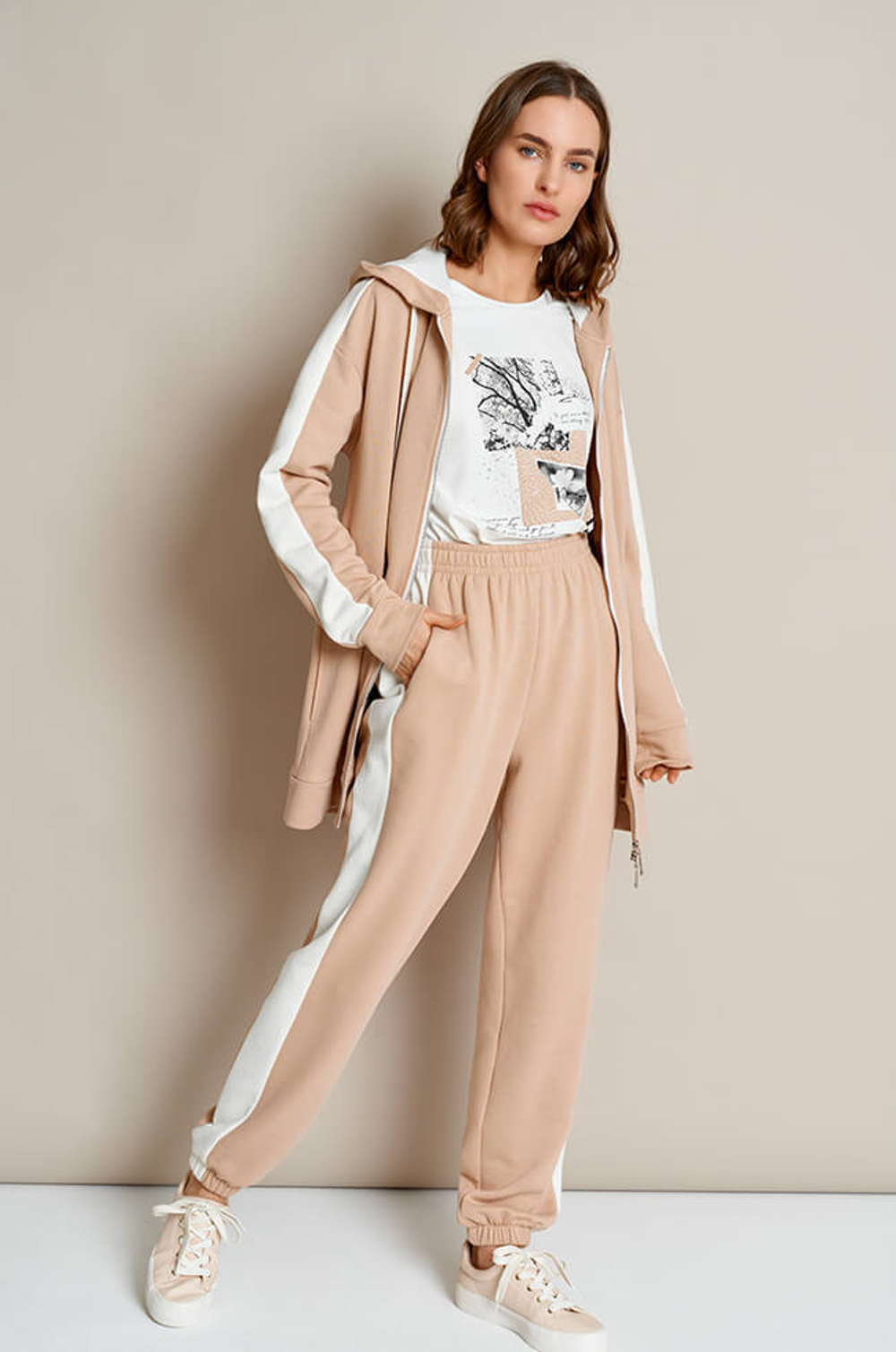 1782 Кардиган женский (миндаль)