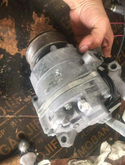 Компрессор кондиционера Honda Civic 8 1.8